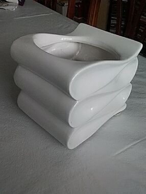 Geometric White Ceramic Wave Planter